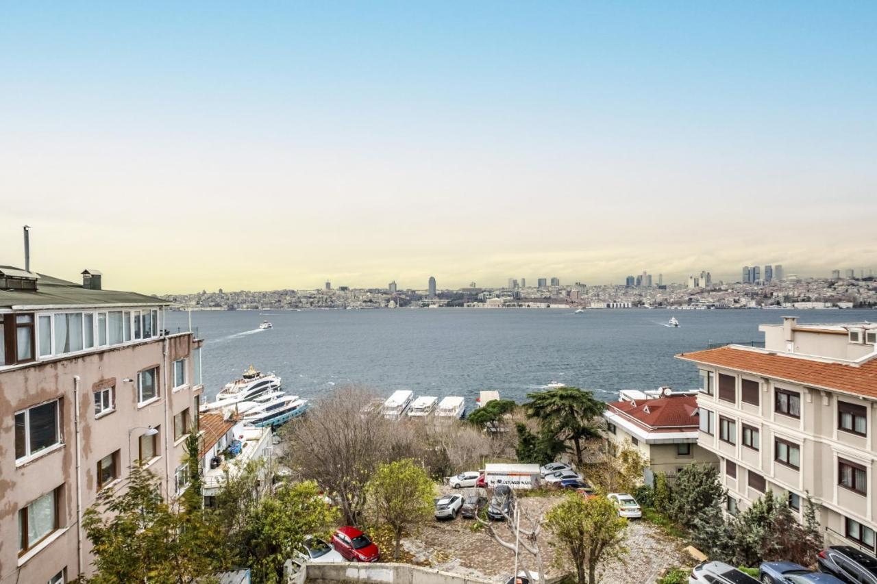 Flat With Sea View Near Uskudar Ferry Station Lägenhet Istanbul Exteriör bild